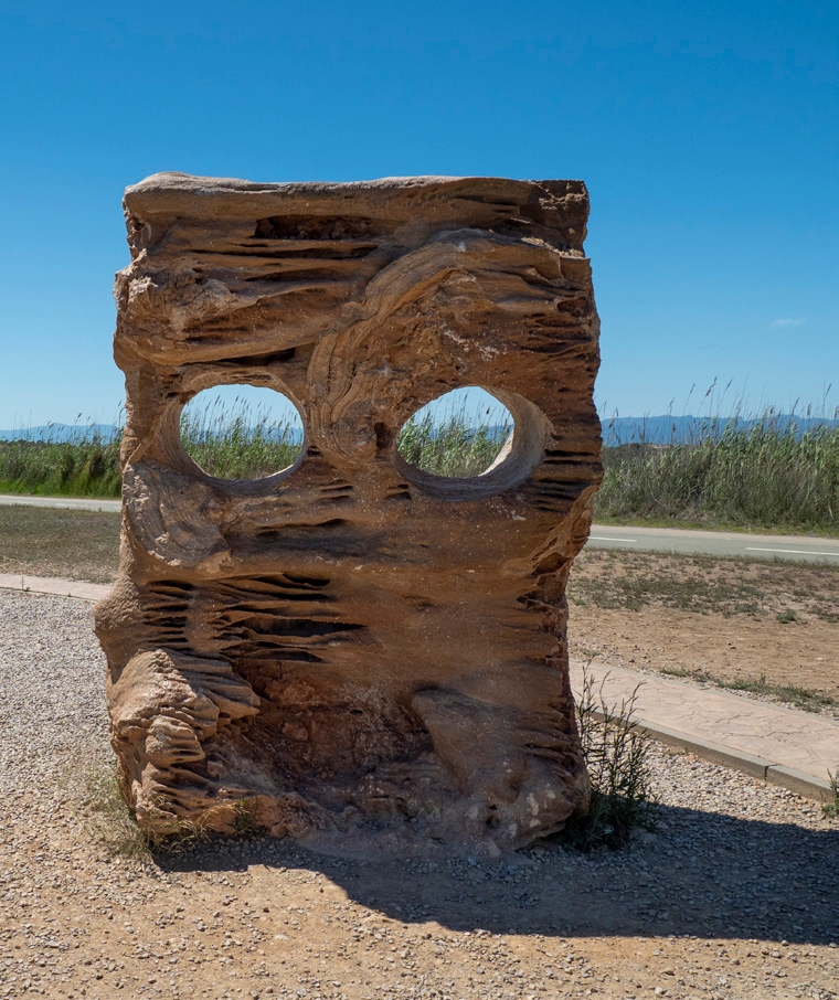 Escultura situada al primer tram de la ruta